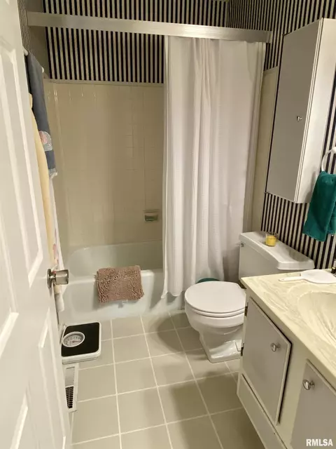 75 Arlington Dr, Macomb, IL 61455 photo 29