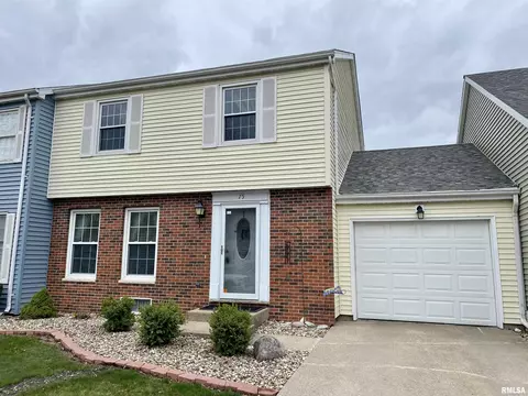 75 Arlington Dr, Macomb, IL 61455 photo 3