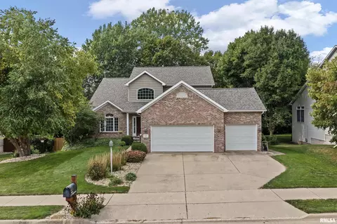 7007 N Bradford Pl, Peoria, IL 61614