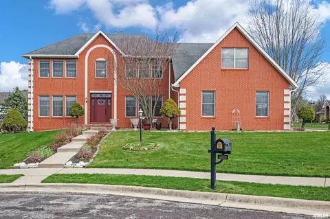 10500 N Harvest Ct, Peoria, IL 61615
