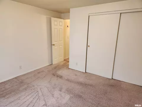 Bedroom - 403 Embert Pl, Peoria, IL 61603 photo 4 of 4