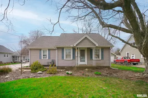 208 Claremont Ave, East Peoria, IL 61611