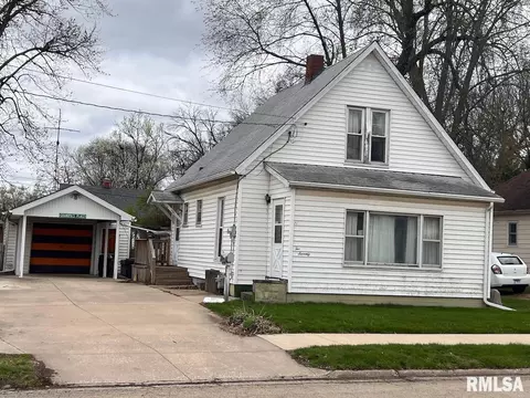 270 E Birch St, Canton, IL 61520