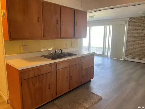 206 E Yeiser St, Macomb, IL 61455 photo 16