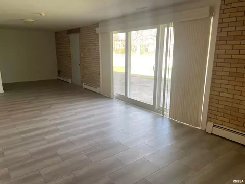 206 E Yeiser St, Macomb, IL 61455 photo 22