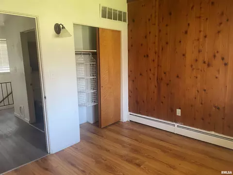 206 E Yeiser St, Macomb, IL 61455 photo 8