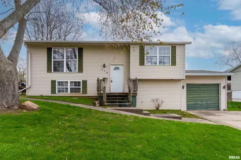 115 Douglas Rd, Marquette Heights, IL 61554
