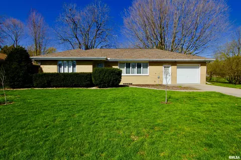 139 Jay Ave, Morton, IL 61550