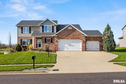 1008 Greenbrier Ln, Washington, IL 61571