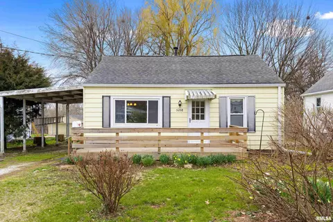 5208 W Closen Rd, Peoria, IL 61604