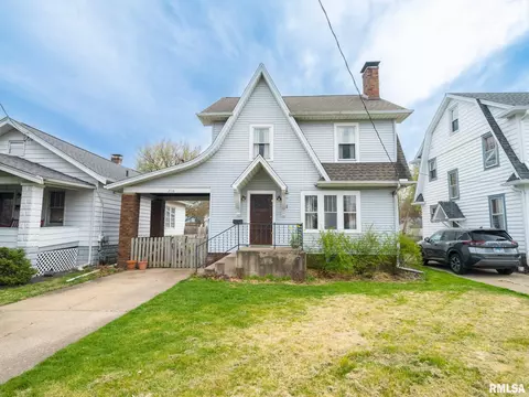 2118 W Laura Ave, West Peoria, IL 61604