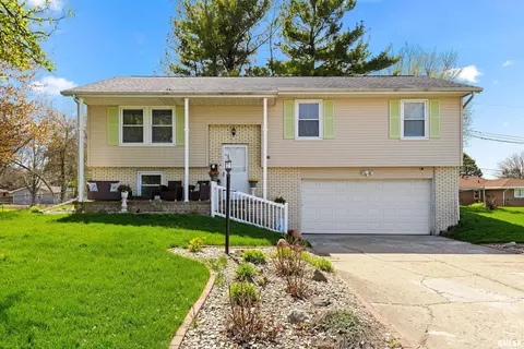 1910 W Marlene Ave, Peoria, IL 61614