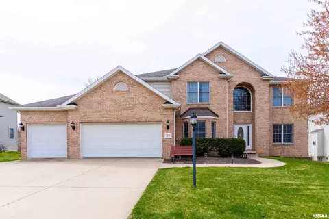 1918 W Geneva Rd, Peoria, IL 61615