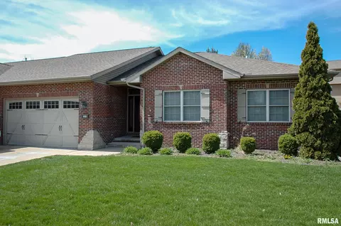 6801 N Grand Fir Dr, Edwards, IL 61528