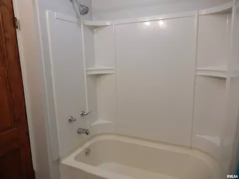 434 N Monroe St, Macomb, IL 61455 photo 31