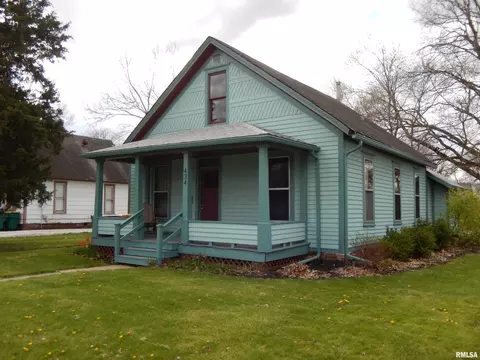 434 N Monroe St, Macomb, IL 61455 photo 2