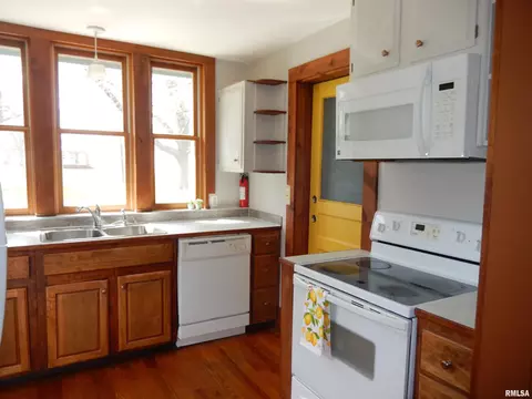 434 N Monroe St, Macomb, IL 61455 photo 17