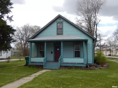 434 N Monroe St, Macomb, IL 61455 photo 3