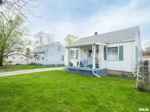 731 E Division Ave, Peoria Heights, IL 61616