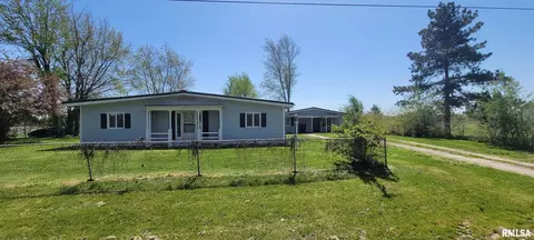 24293 E County Highway 27 Hwy, Canton, IL 61520