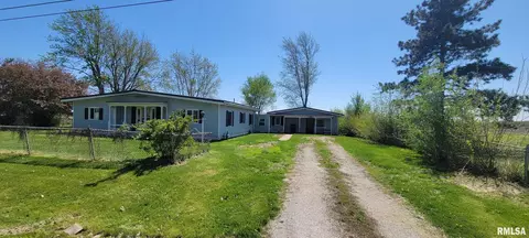 Exterior - 24293 E County Highway 27 Hwy, Canton, IL 61520 photo 3 of 7