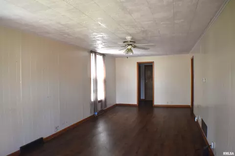 Other - 899 E Chestnut St, Canton, IL 61520 photo 1 of 8