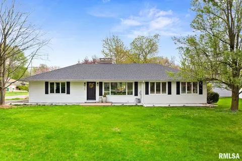 428 Highview Rd, East Peoria, IL 61611