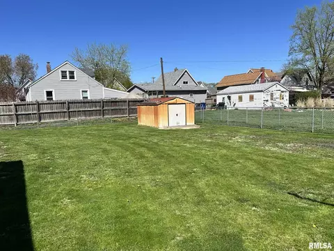Exterior - 723 Elm St, Canton, IL 61520 photo 18 of 18