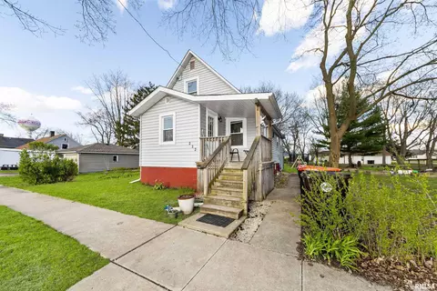406 N Chestnut St, Toluca, IL 61369