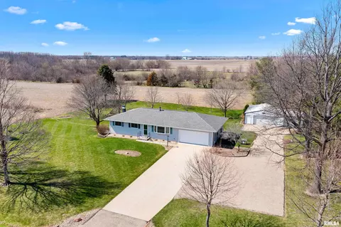 315 S Eden Rd, Hanna City, IL 61536