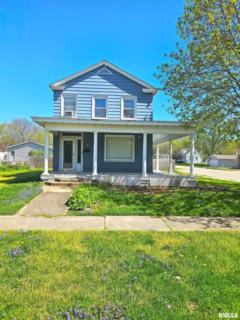 218 S Broad St, Lacon, IL 61540