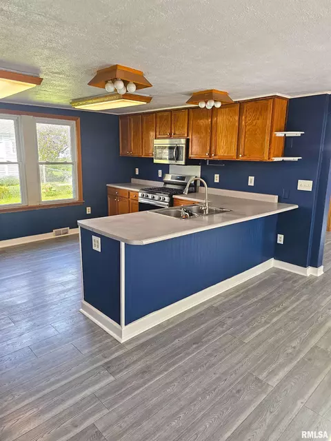 218 S Broad St, Lacon, IL 61540 photo 16