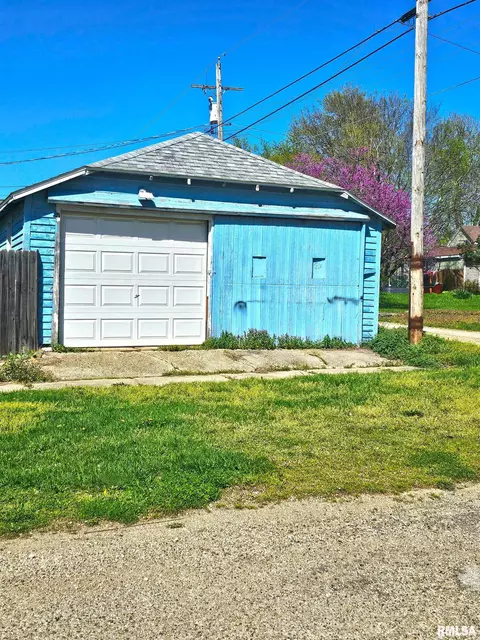 218 S Broad St, Lacon, IL 61540 photo 46