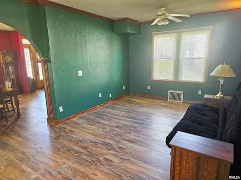 218 S Broad St, Lacon, IL 61540 photo 9