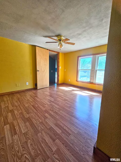 218 S Broad St, Lacon, IL 61540 photo 26