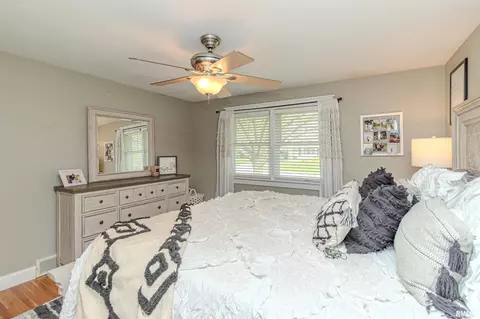 Bedroom - 1014 E Madison St, Morton, IL 61550 photo 6 of 12