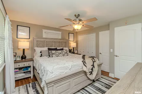 Bedroom - 1014 E Madison St, Morton, IL 61550 photo 5 of 12