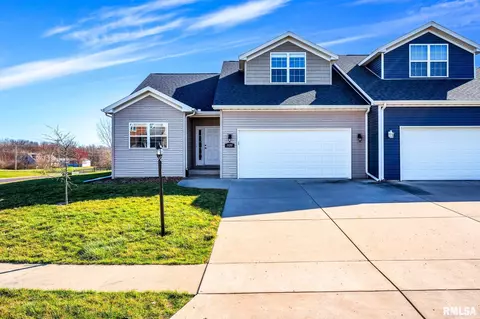 1120 Lawson St, Washington, IL 61571