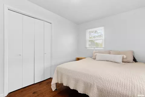 Bedroom - 1013 Brookline Dr, Eureka, IL 61530 photo 9 of 11