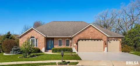2222 W Gerald Ct, Peoria, IL 61615
