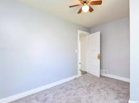Bedroom - 705 E Tripp Ave, Peoria, IL 61603 photo 3 of 3