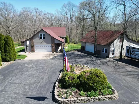 732 Santa Fe Trl, Metamora, IL 61548