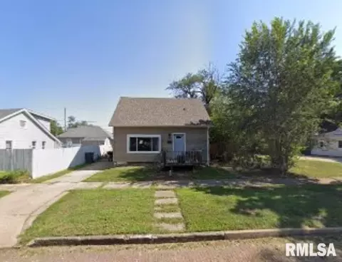 307 State St, Pekin, IL 61554