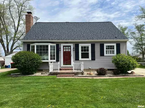 340 S Glen Ave, Morton, IL 61550