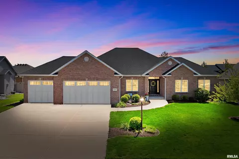 1238 Weatherspoon Dr, Morton, IL 61550