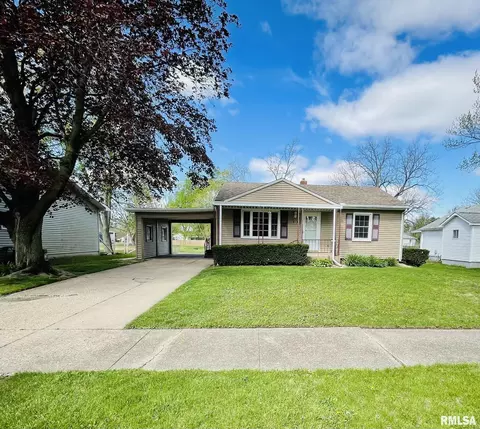 928 S 2nd Ave, Canton, IL 61520