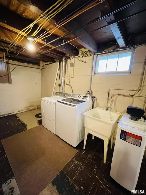 928 S 2nd Ave, Canton, IL 61520 photo 10