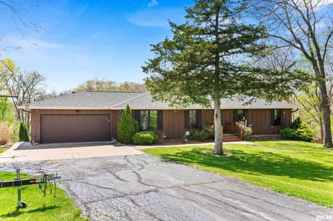 14911 E Washaki Rd, Canton, IL 61520