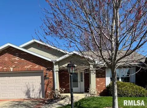 5309 W Flagstone Dr, Peoria, IL 61615
