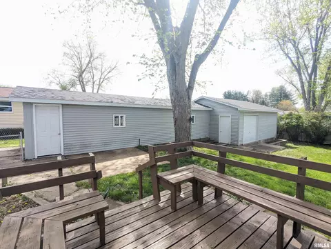 Exterior - 2274 Robin Rd, Washington, IL 61571 photo 15 of 15